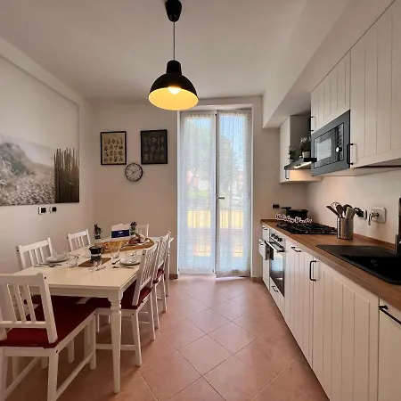 House Sturla By Holiday World Genua