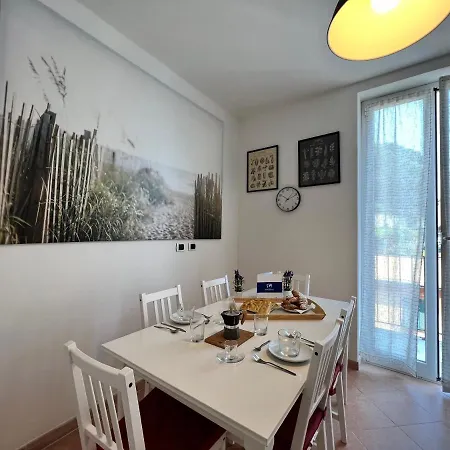 Apartment House Sturla By Holiday World Genua
