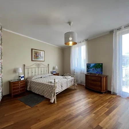 Apartment House Sturla By Holiday World *